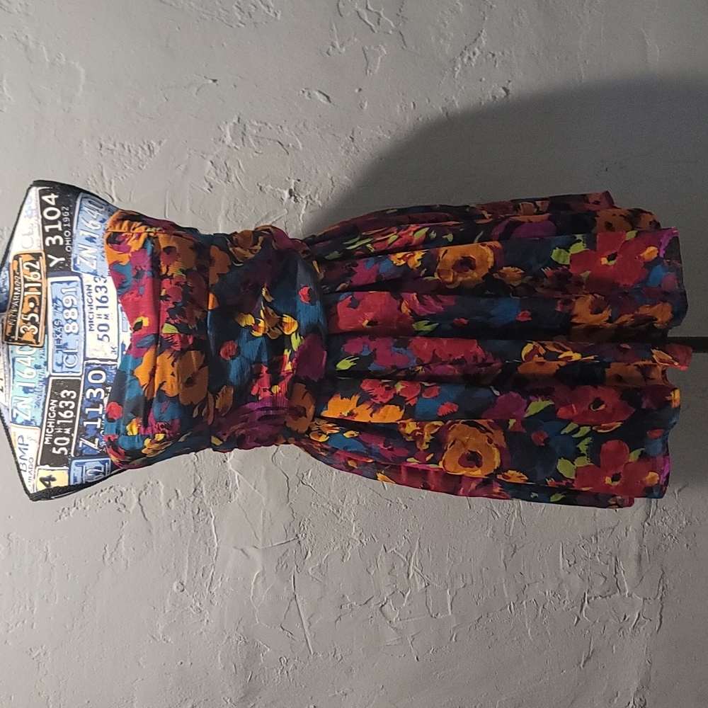 Women dress